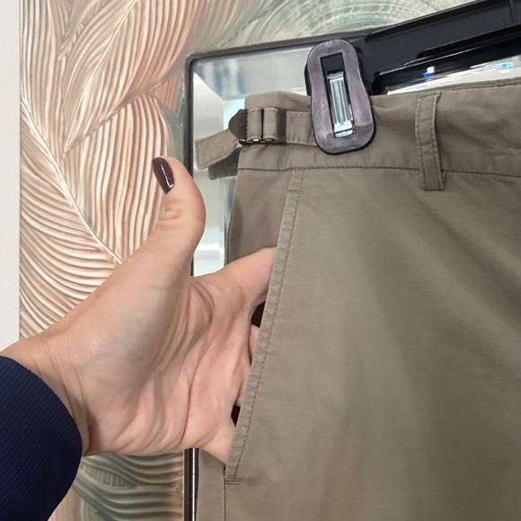 Theory Tan Women's Bermudas - Picture 3 of 6